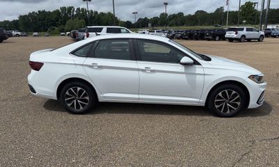 2025 Volkswagen Jetta S