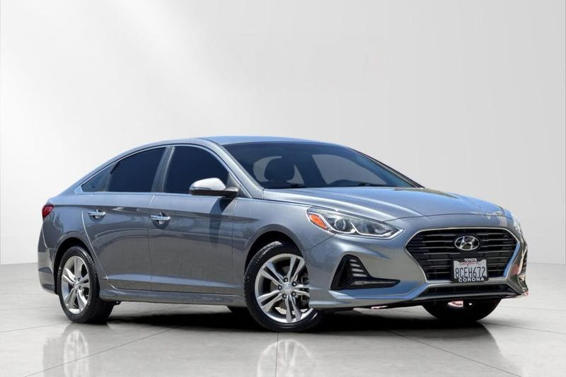 2018 Hyundai Sonata — a typically priced live listing