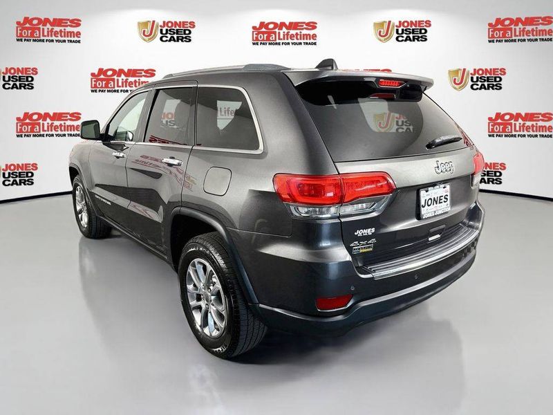 2015 Jeep Grand Cherokee — a typically priced live listing