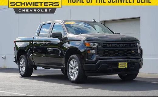 2023 Chevrolet Silverado Custom