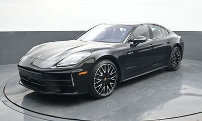 2026 Porsche Panamera 4 E Hybrid