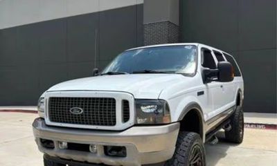 2004 Ford Excursion Eddie Bauer