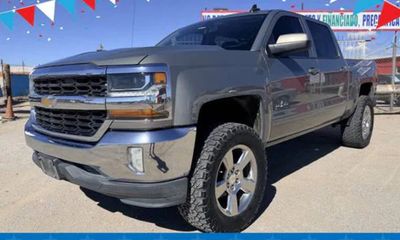 2017 Chevrolet Silverado LT