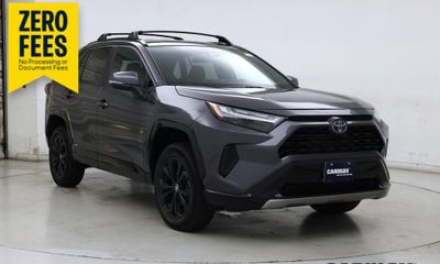 2023 Toyota RAV4 SE