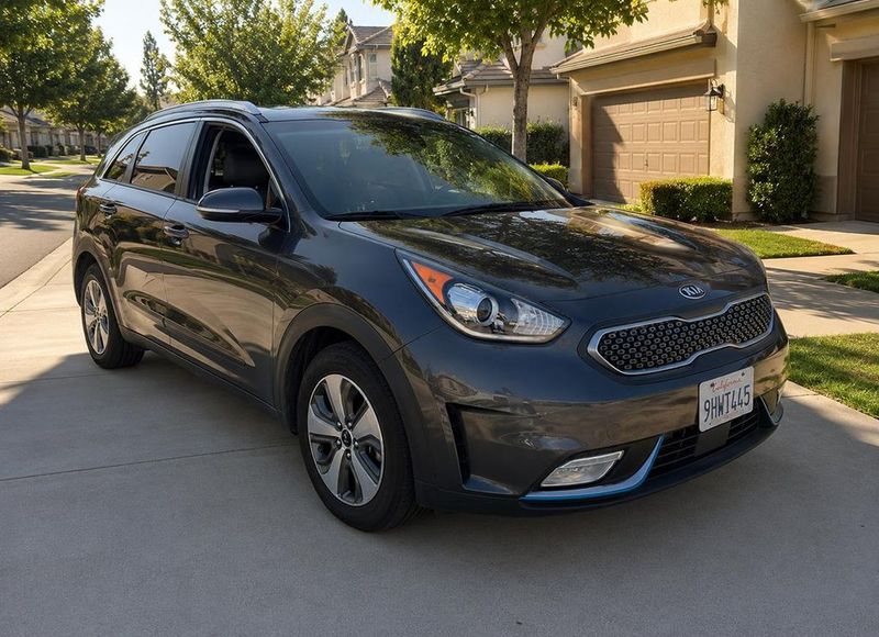 2019 Kia NIRO — a typically priced live listing