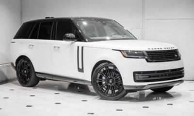 2025 Land Rover Range SE