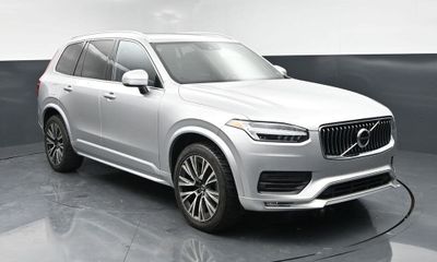 2020 Volvo XC90 Momentum