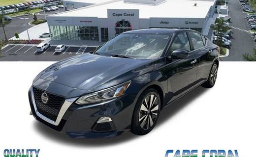 2022 Nissan Altima SV