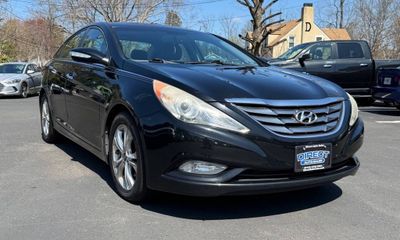 2011 Hyundai Sonata Middle Level