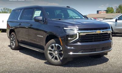 2026 Chevrolet Suburban LS