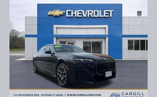 2026 BMW 740I