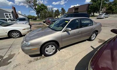 2000 Chevrolet Malibu LS