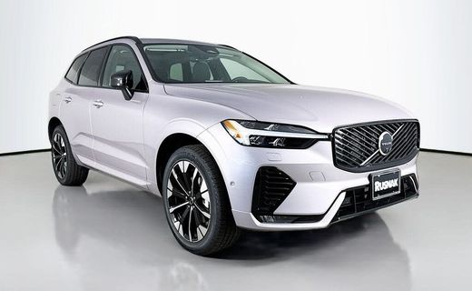 2026 Volvo XC60 Plus Dark