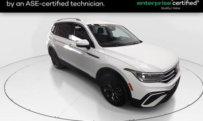 2024 Volkswagen Tiguan SE
