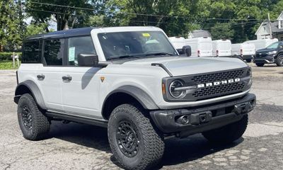 2026 Ford Bronco Badlands