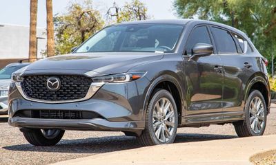 2025 Mazda CX-5 Premium Plus