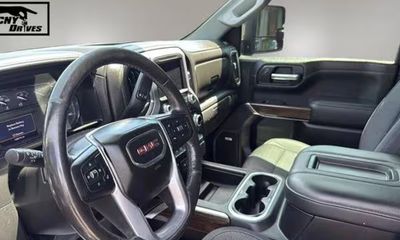 2020 GMC Sierra Elevation