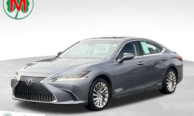 2019 Lexus ES 300H