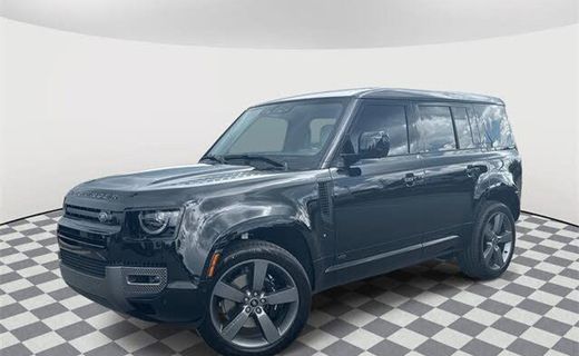 2025 Land Rover Defender 110 V8
