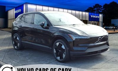 2026 Volvo EX30 Plus