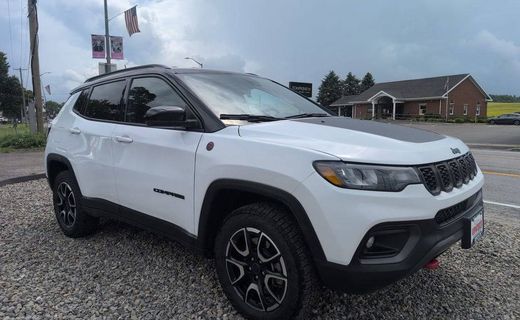 2025 Jeep Compass Trailhawk