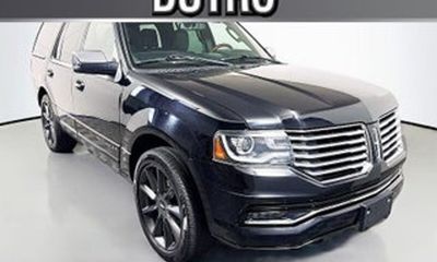 2016 Lincoln Navigator RSV