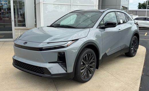 2026 Toyota C-HR SE