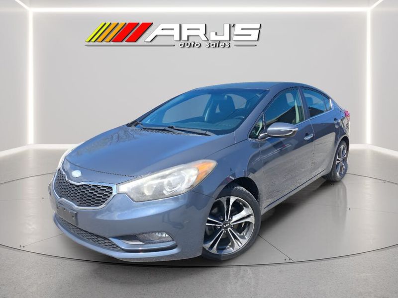 2014 Kia Forte — a typically priced live listing