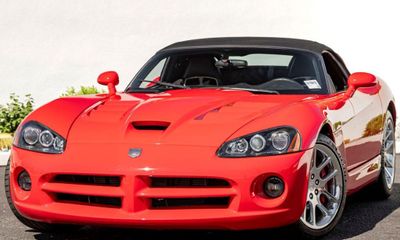 2004 Dodge Viper SRT 10