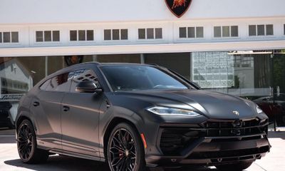 2025 Lamborghini Urus SE