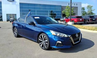 2020 Nissan Altima SR