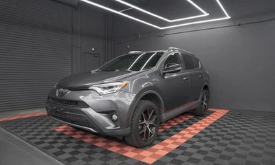 2018 Toyota RAV4 SE