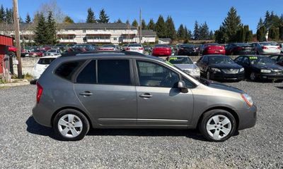 2009 Kia Rondo UN