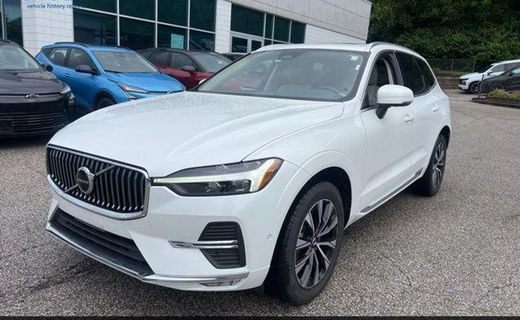 2023 Volvo XC60 Plus Bright