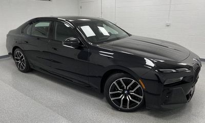 2023 BMW 760i xDrive