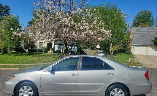 2003 Toyota Camry LE