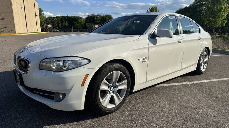 2012 Bmw 528xi — a typically priced live listing