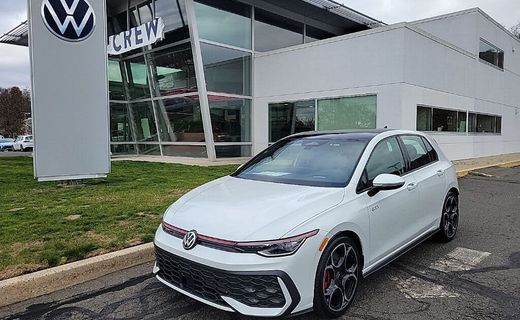 2026 Volkswagen Golf GTI Autobahn