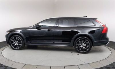 2020 Volvo V90CC Inscription