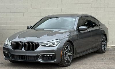 2019 BMW 750i
