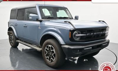 2024 Ford Bronco Outer Banks