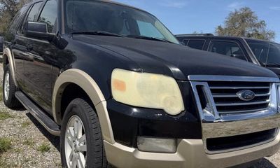 2010 Ford Explorer Eddie Bauer