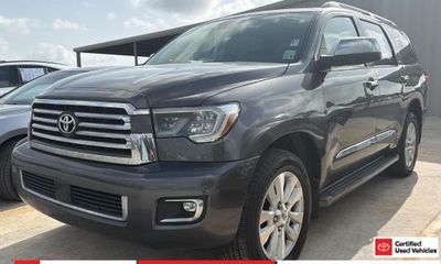 2022 Toyota Sequoia Platinum