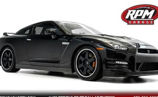 2014 Nissan GT-R Premium
