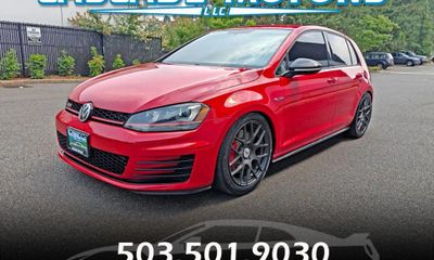 2017 Volkswagen Golf GTI S Sport SE