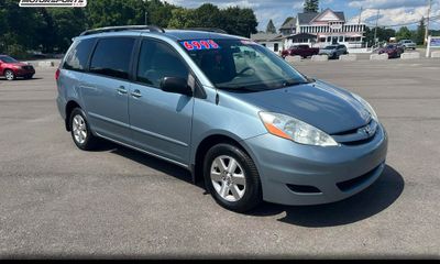 2008 Toyota Sienna LE