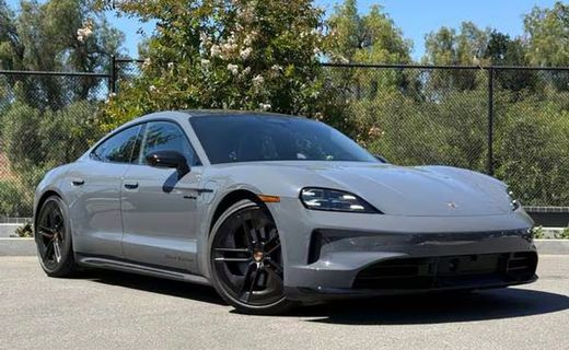 2026 Porsche Taycan