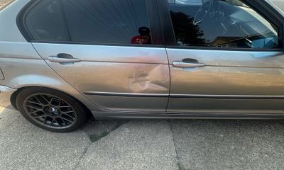 2005 BMW 325i
