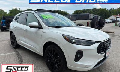 2024 Ford Escape ST Line Elite