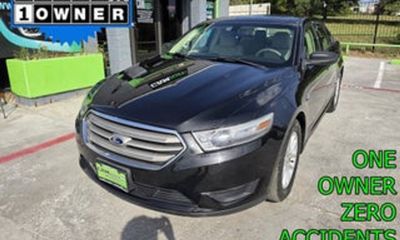 2013 Ford Taurus SE